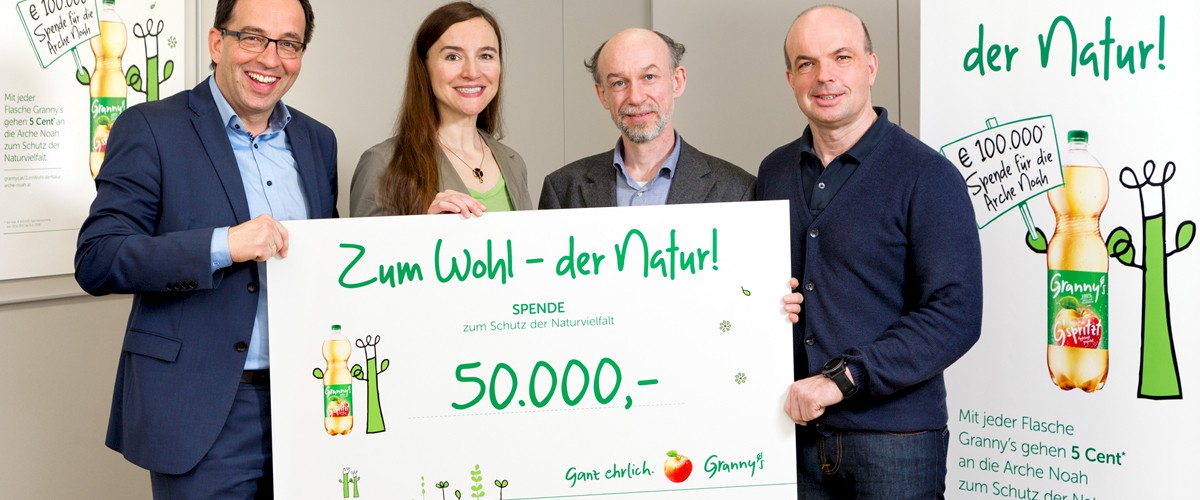 Granny’s übergibt 50.000 Euro Spende an Arche Noah